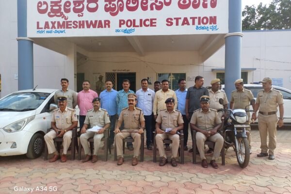 ಮಹಿಳೆ ಕೊಲೆ ಆರೋಪಿಗಳ ಪತ್ತೆ ಕಾರು ಬೈಕು ವಶ